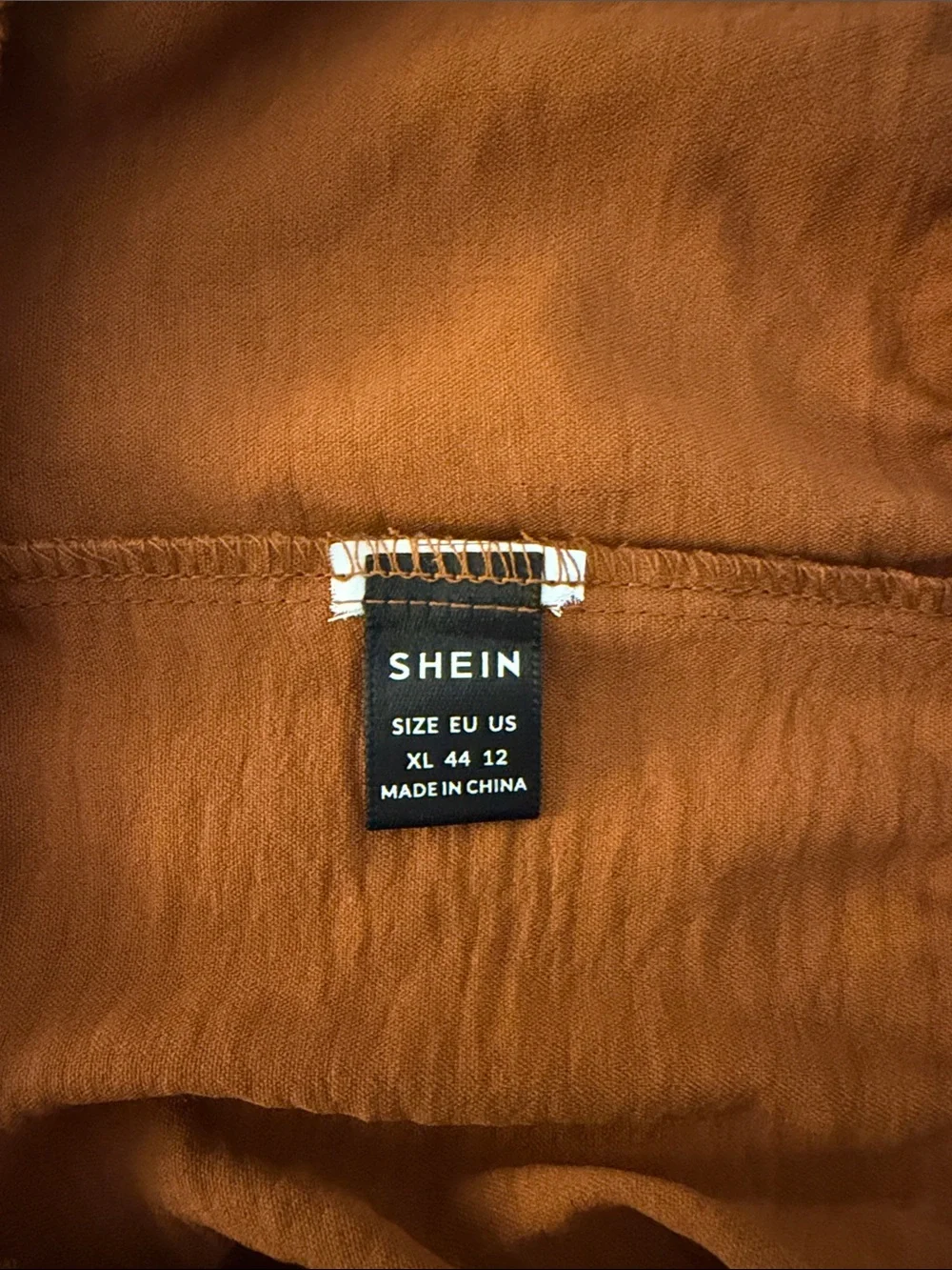SHEIN Rust Tiered V-Neck Flutter Sleeve Blouse - Picture 2 of 2